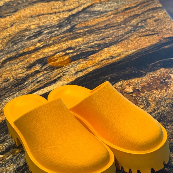 Jeffrey Campbell Platform Mules - Picture 4 of 7